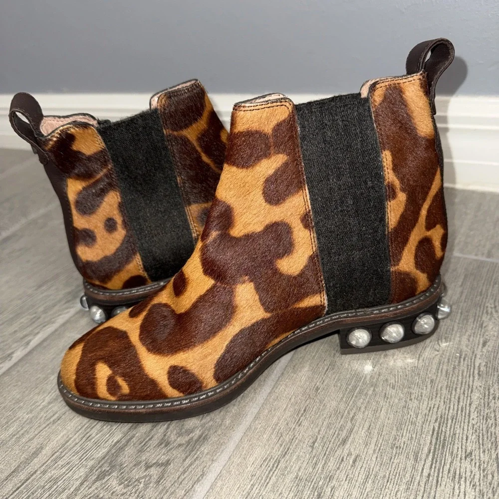 Louise et Cie one boot